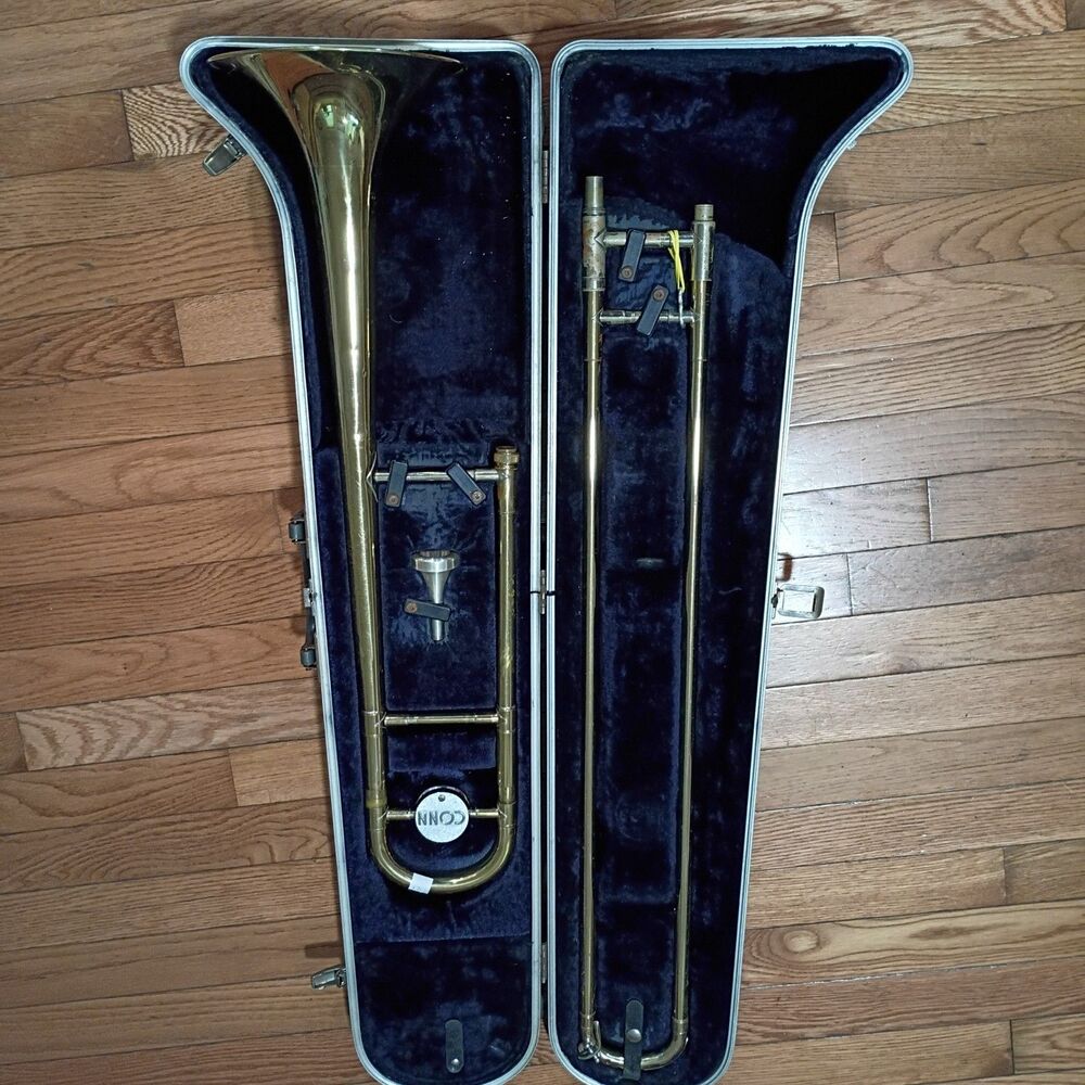 Conn Director Trombone with Hard Case Slides Great Mouthpiece 1960's Vintage